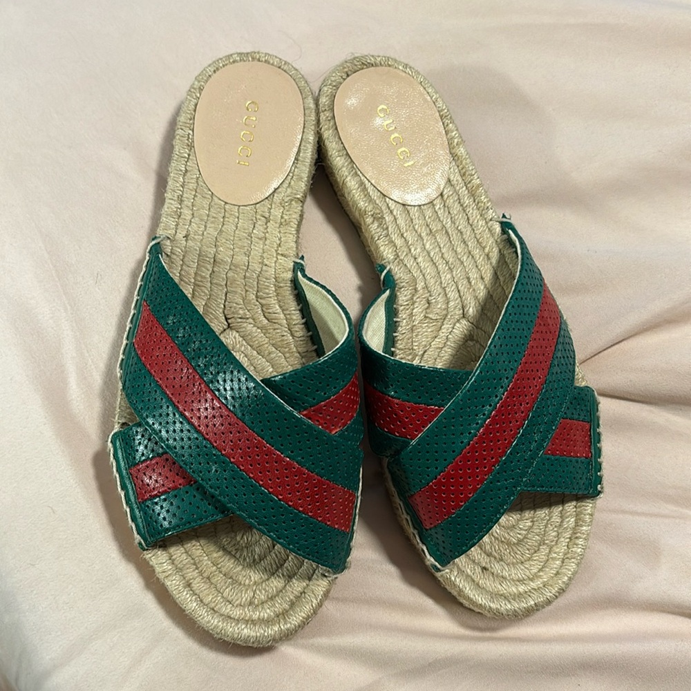 Gucci slides size 37 worn once